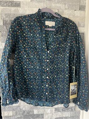 Women’s TROVATA NWT Long Sleeve Button Up Shirt-Floral Print-Blue-Large
